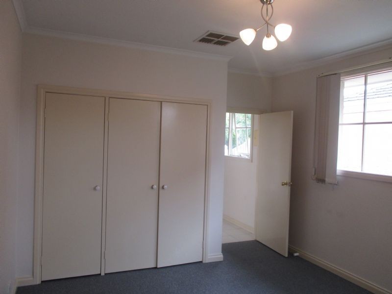 1/1 Mernda Avenue, Carnegie VIC 3163