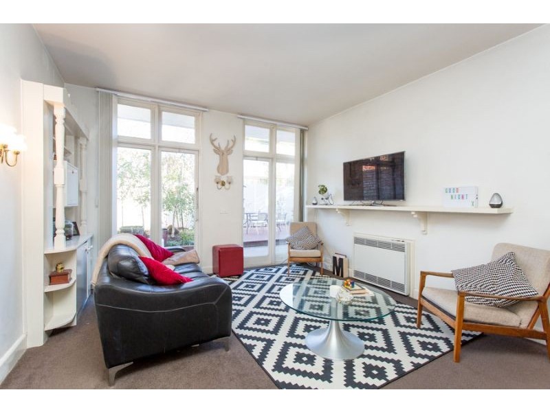 1/68 Mathoura Road, Toorak VIC 3142
