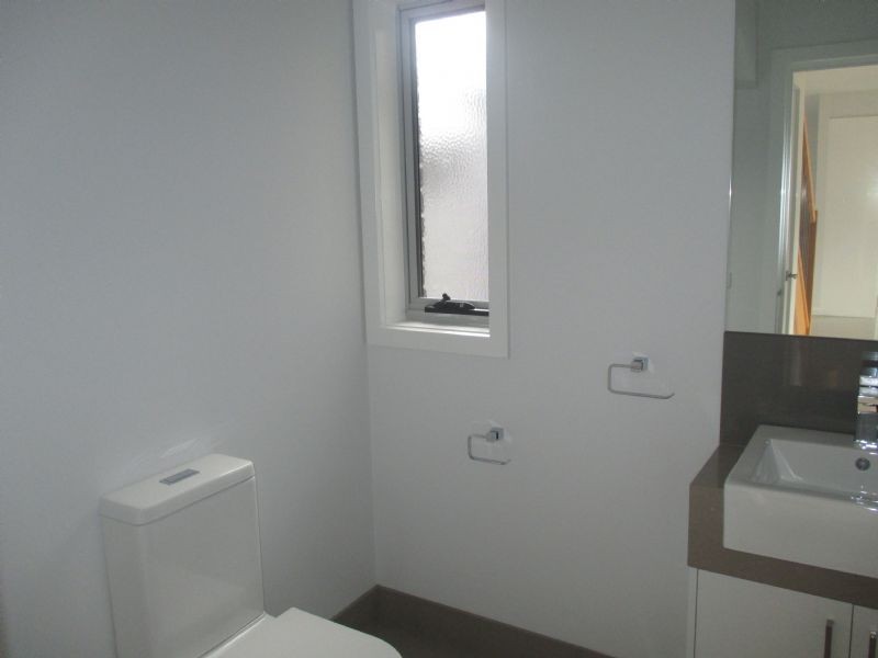 2/125 East Boundary Road, Bentleigh East VIC 3165