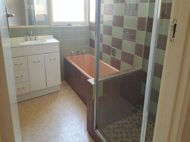 2 Lancaster Street, Bentleigh East VIC 3165