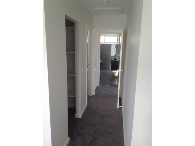 1/1 Warland Rd, Hampton East VIC 3188