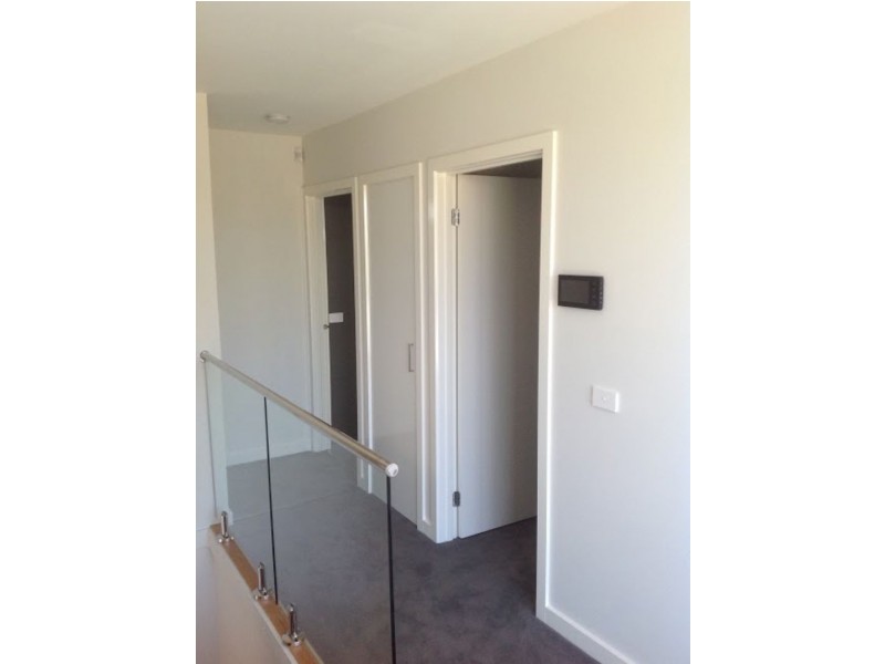 1/1 Warland Rd, Hampton East VIC 3188