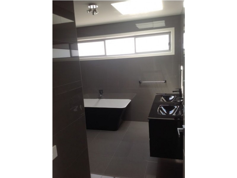 1/1 Warland Rd, Hampton East VIC 3188