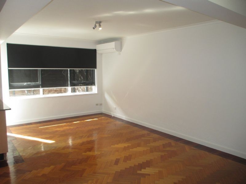 2/21 Royal Avenue, Glen Huntly VIC 3163