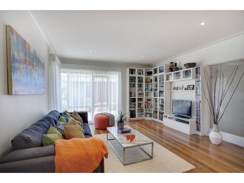 2/25 Pyne Street, Caulfield VIC 3162