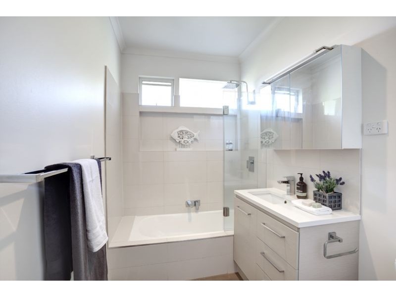 2/25 Pyne Street, Caulfield VIC 3162