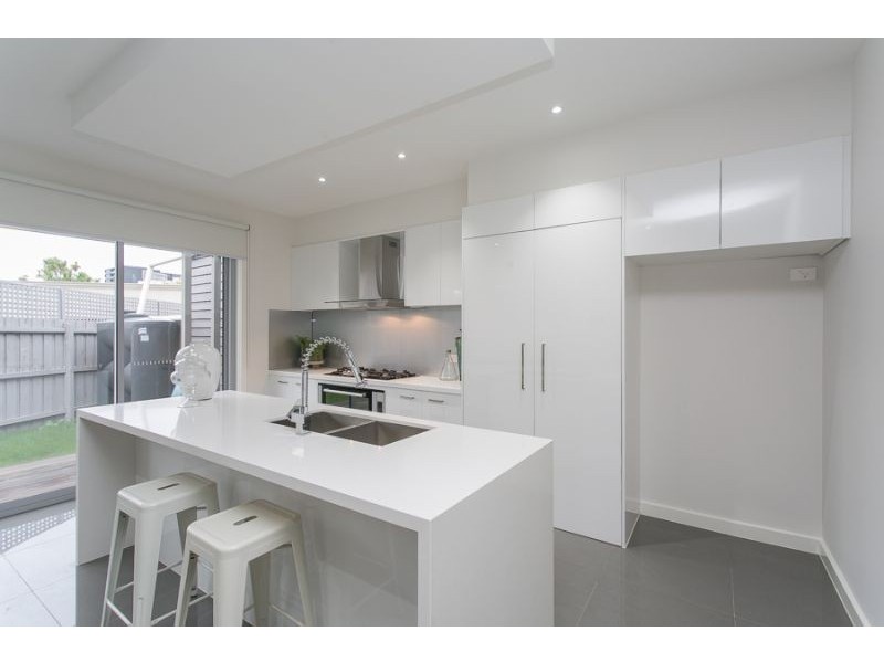 1/1 Warland Road, Hampton East VIC 3188