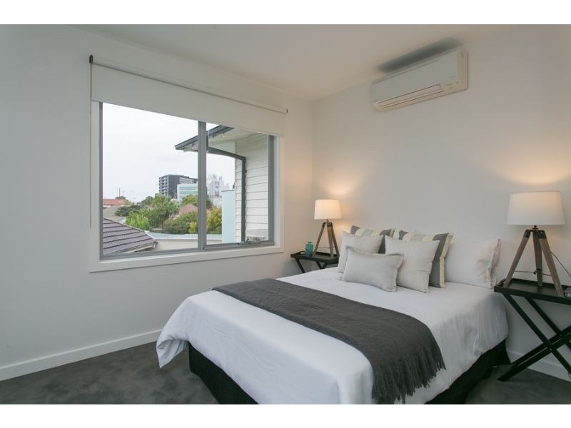 1/1 Warland Road, Hampton East VIC 3188