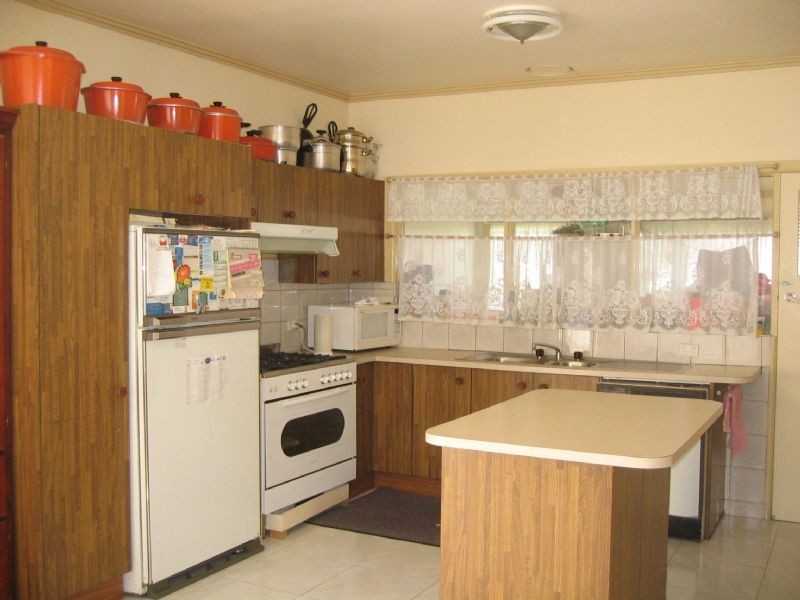 64 Robjant Street, Hampton Park VIC 3976