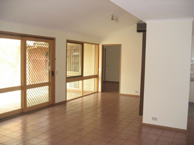 70 Cairns Road, Hampton Park VIC 3976