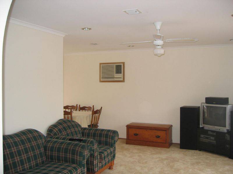 4 Jason Place, Hampton Park VIC 3976