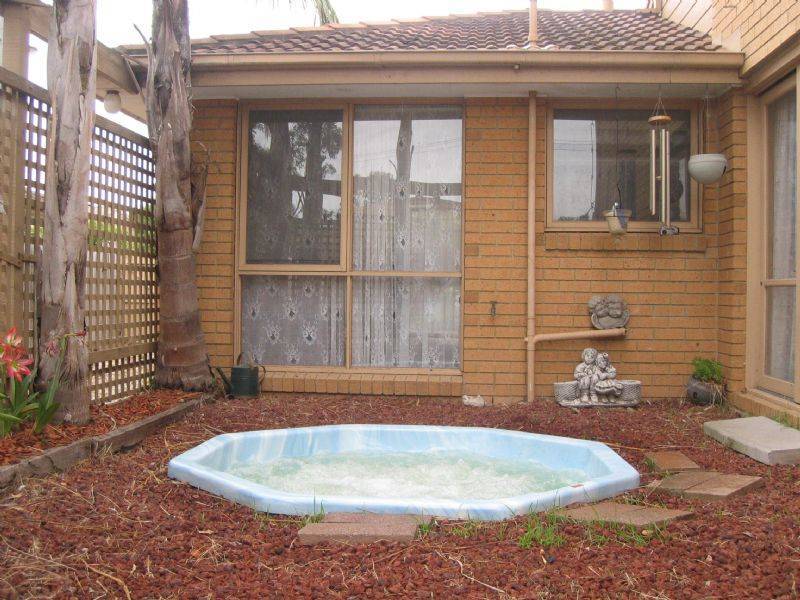 4 Jason Place, Hampton Park VIC 3976