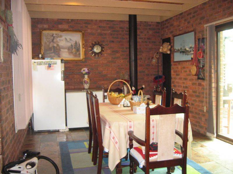 5 Karol Court, Hampton Park VIC 3976