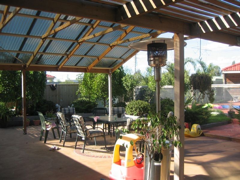 12 The Grove, Hampton Park VIC 3976