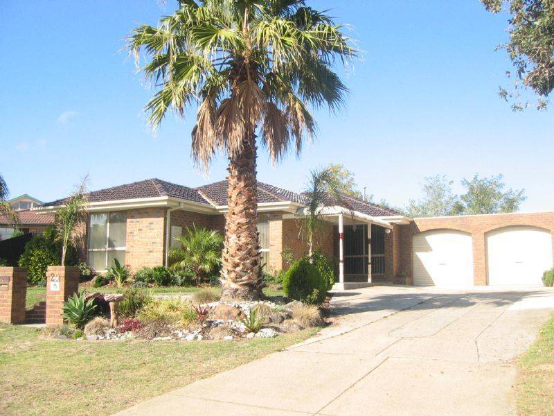 20 Princess Maria Place, Hampton Park VIC 3976