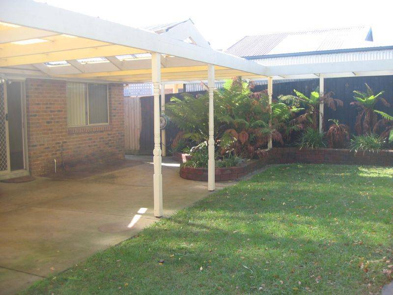 20 Princess Maria Place, Hampton Park VIC 3976