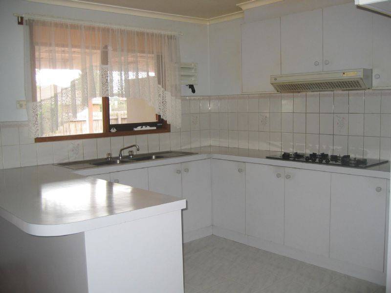 4 Gandin Court, Hampton Park VIC 3976