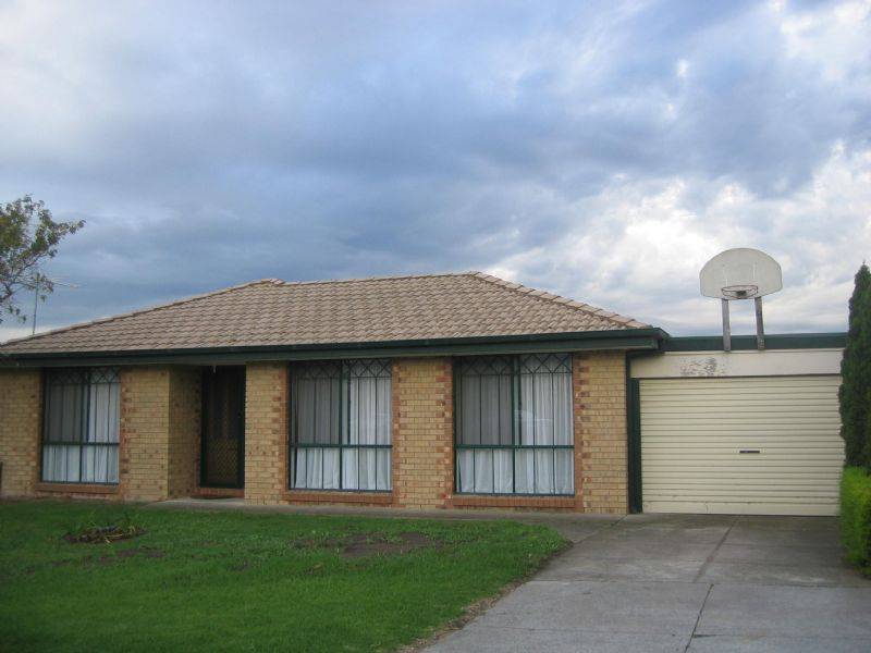 7 Yasmin Court, Hampton Park VIC 3976