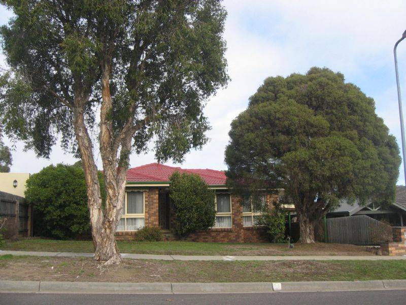 51 The Grange, Hampton Park VIC 3976
