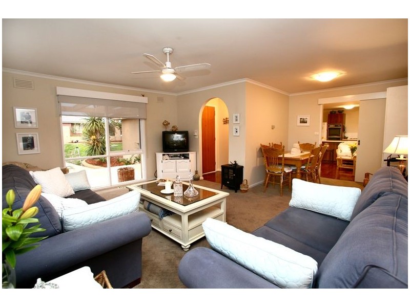 56 The Grange, Hampton Park VIC 3976