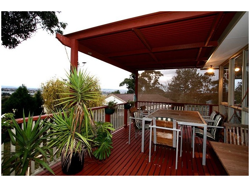 56 The Grange, Hampton Park VIC 3976