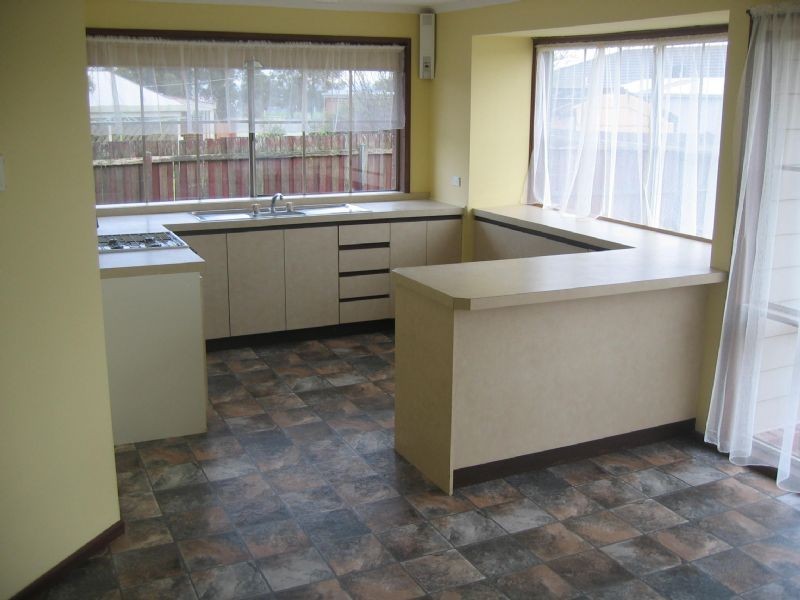 6 Chester Court, Hampton Park VIC 3976