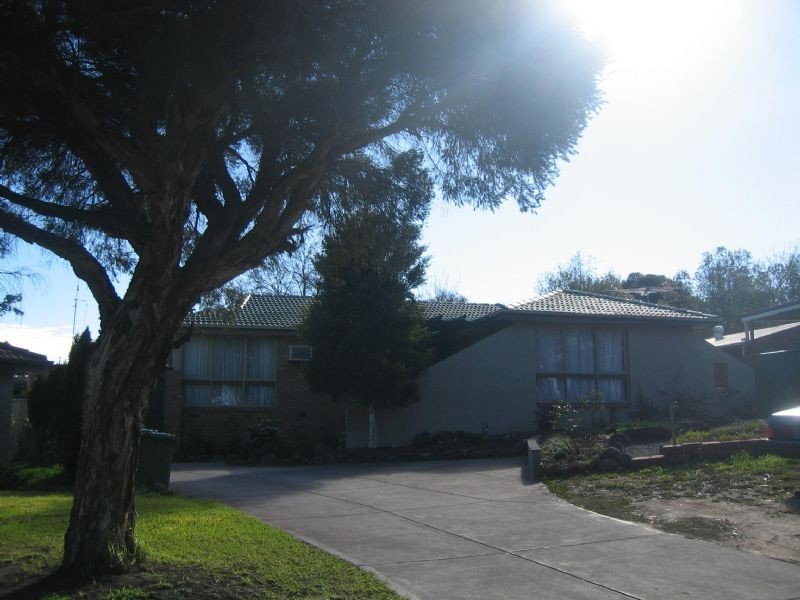 11 Cotham Square, Hampton Park VIC 3976