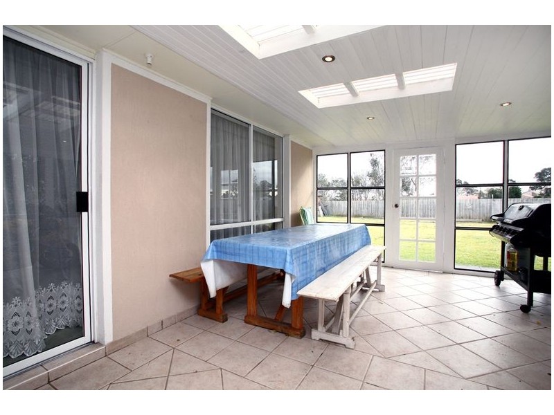 38 Branton Drive, Hampton Park VIC 3976