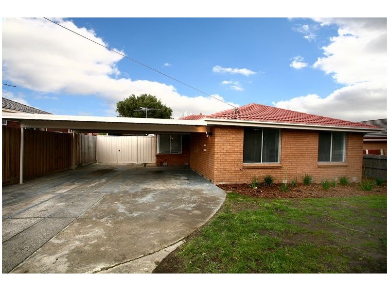 140 Pound Road, Hampton Park VIC 3976