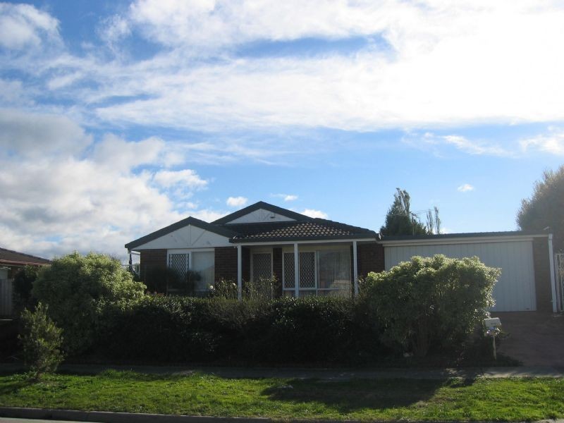 24 Glencairn Avenue, Hallam VIC 3803