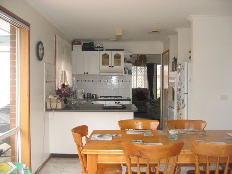 24 Glencairn Avenue, Hallam VIC 3803