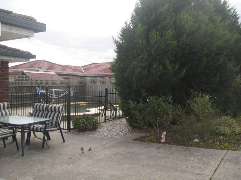 24 Glencairn Avenue, Hallam VIC 3803