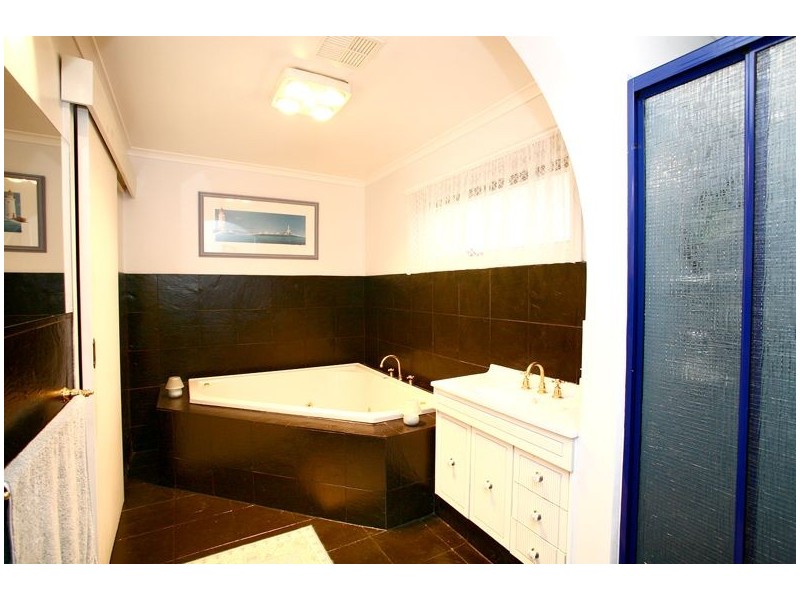 40 The Grange, Hampton Park VIC 3976