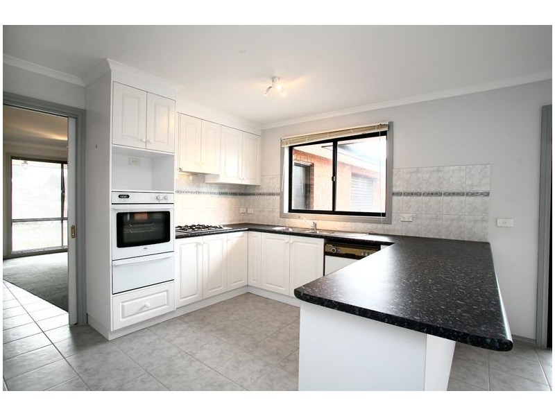 168 Sweeney Drive, Narre Warren VIC 3805