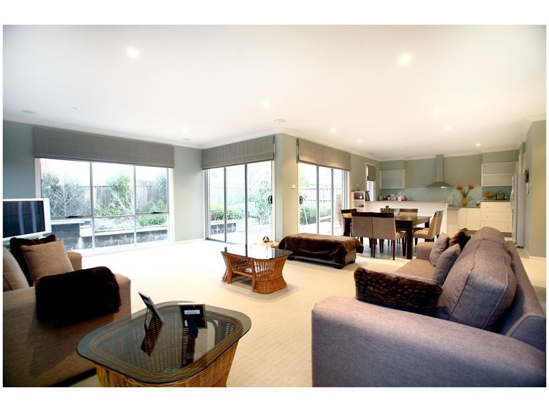 22 Carabeen Way, Lyndhurst VIC 3975