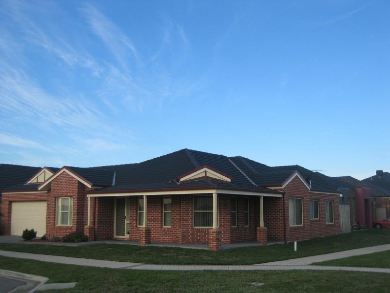 6 Henning Avenue, Lynbrook VIC 3975