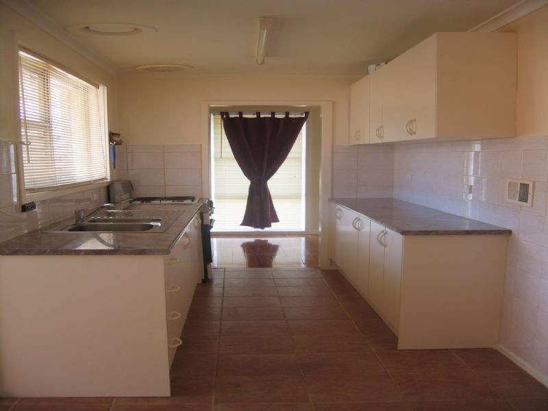 10 Bellvue Court, Hampton Park VIC 3976