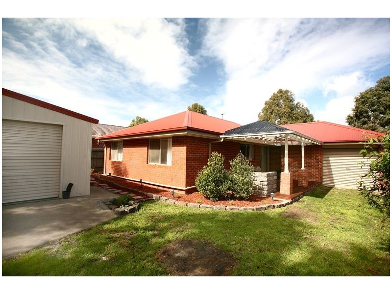 21 Dutton Close, Lynbrook VIC 3975
