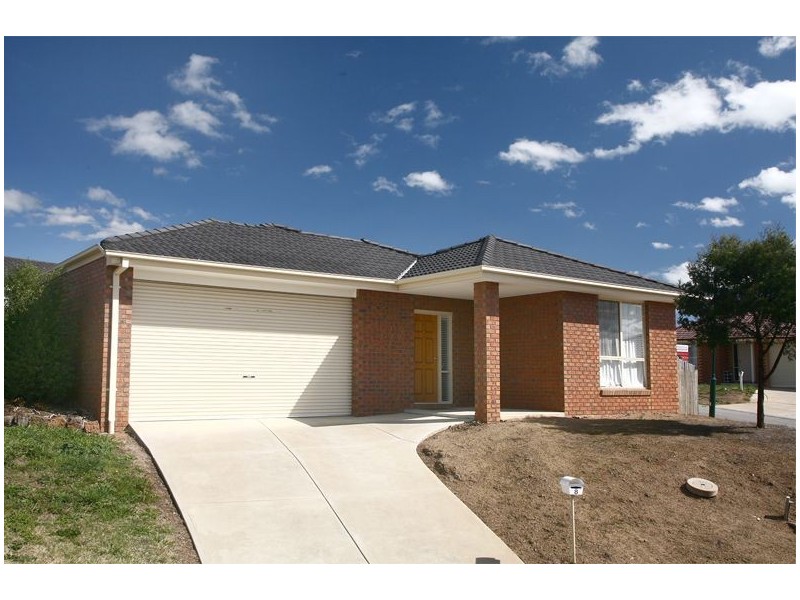 8 Burlington Chase, Hampton Park VIC 3976