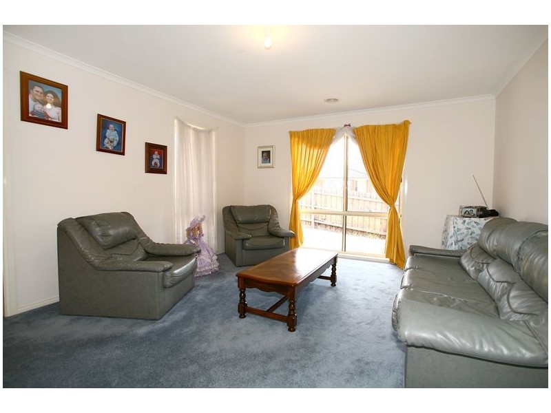 8 Burlington Chase, Hampton Park VIC 3976