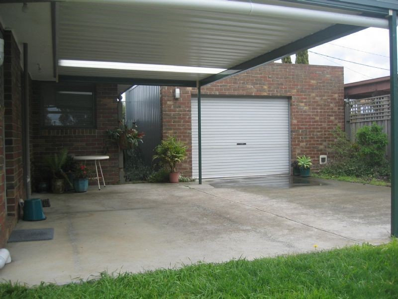 15 Ellindale Close, Hampton Park VIC 3976