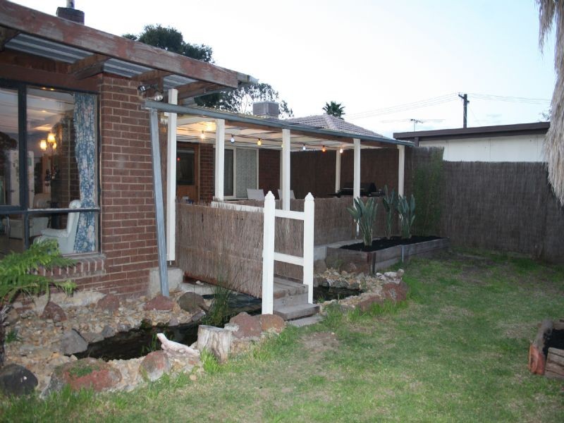 2 Dortad Court, Hampton Park VIC 3976