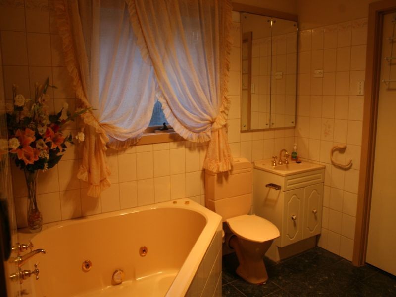 2 Dortad Court, Hampton Park VIC 3976