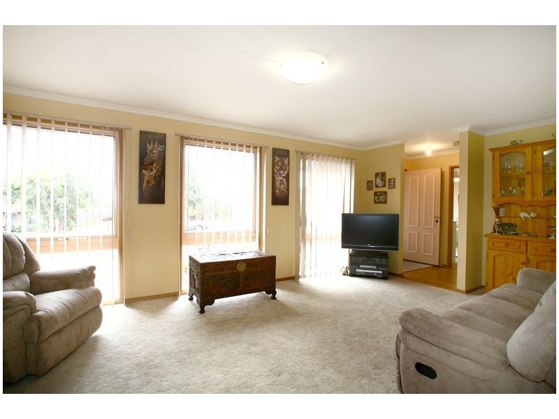 36 Ralph Crescent, Hampton Park VIC 3976