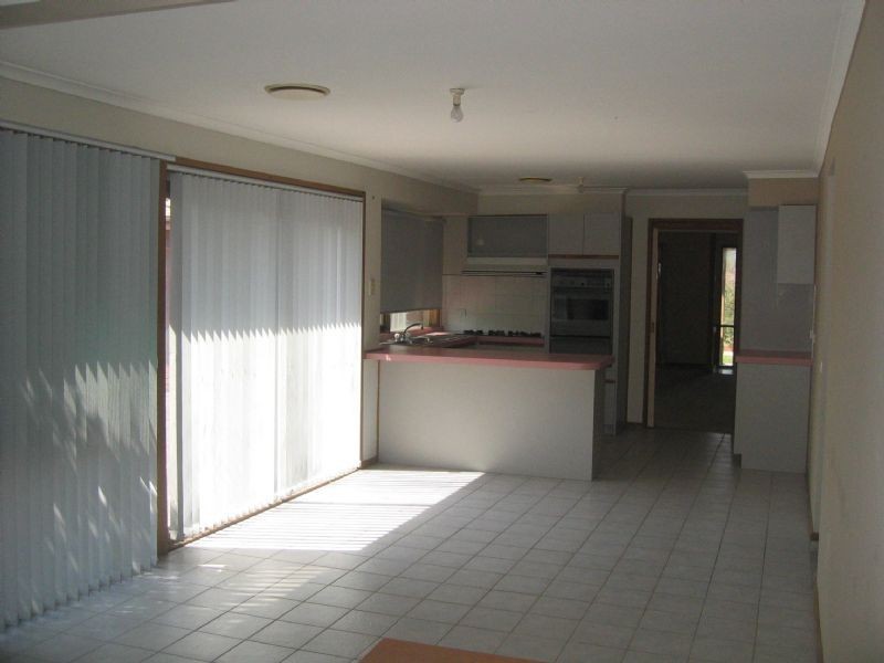 25 Verona Drive, Hampton Park VIC 3976