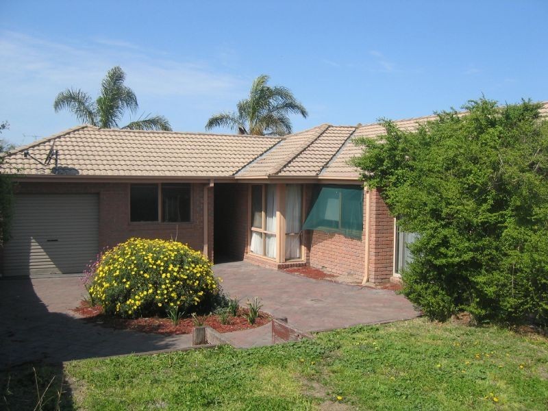 25 Verona Drive, Hampton Park VIC 3976