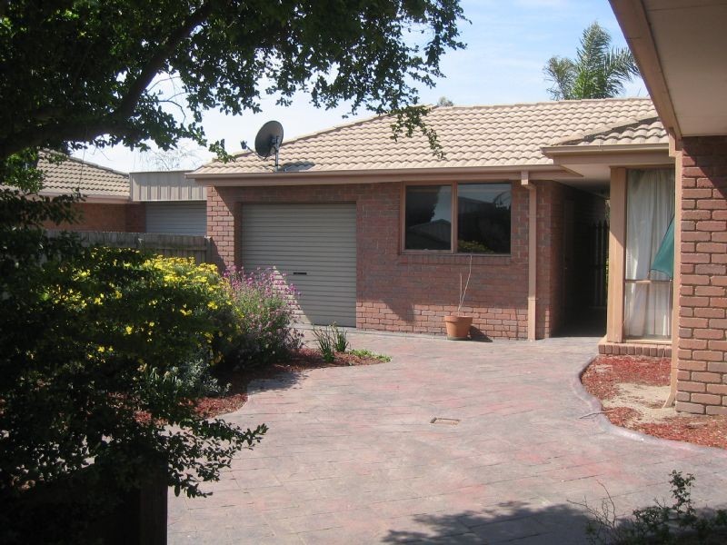 25 Verona Drive, Hampton Park VIC 3976