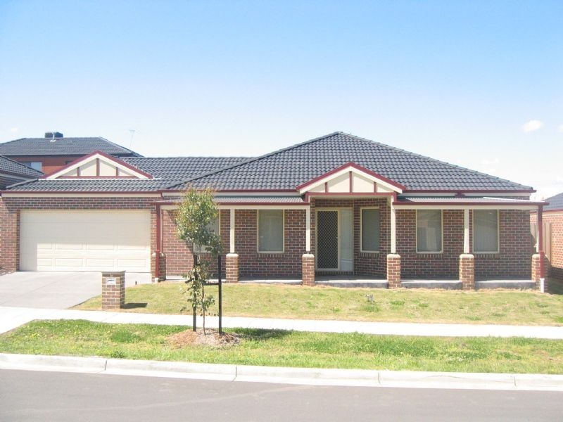 4 Cusack Way, Lynbrook VIC 3975