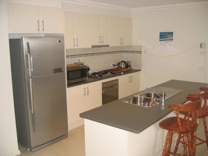 4 Cusack Way, Lynbrook VIC 3975