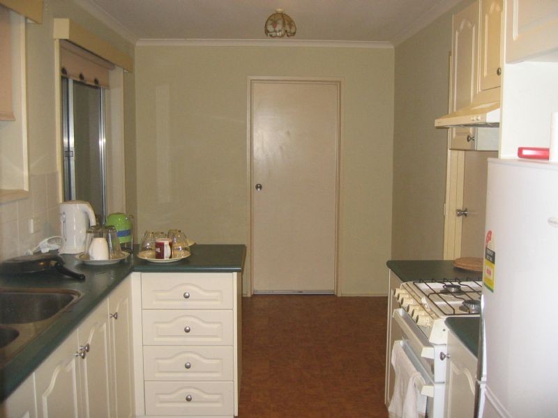 12 Winnima Avenue, Hampton Park VIC 3976